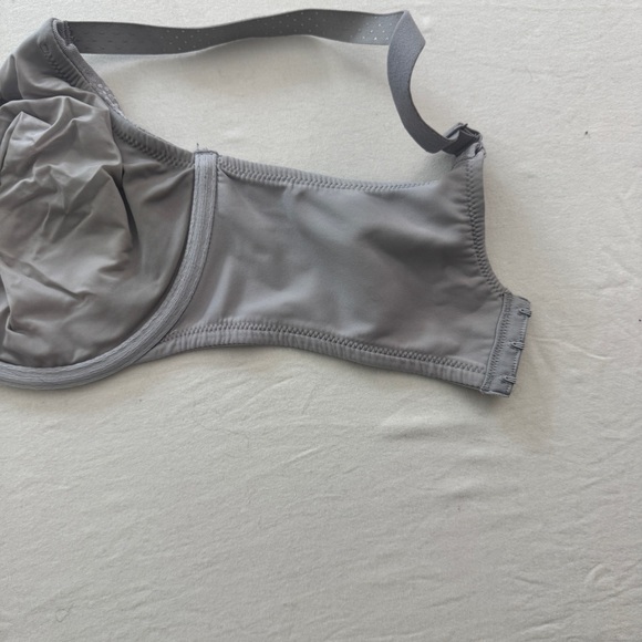 Wacoal Shimmering Silver Bra - Picture 6 of 8